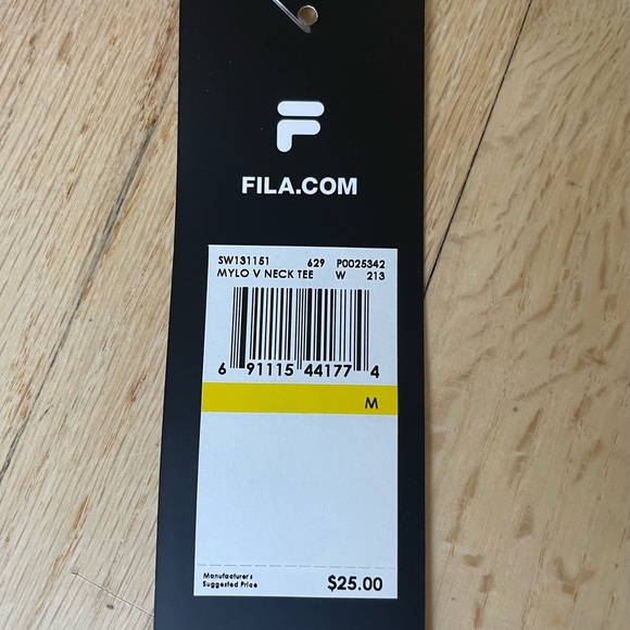 FILA Mylo V Neck T-Shirt Nwt - Picture 4 of 4